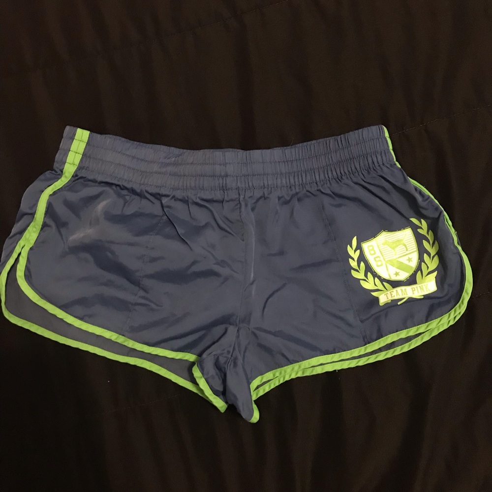 Bundle of 2 shorts